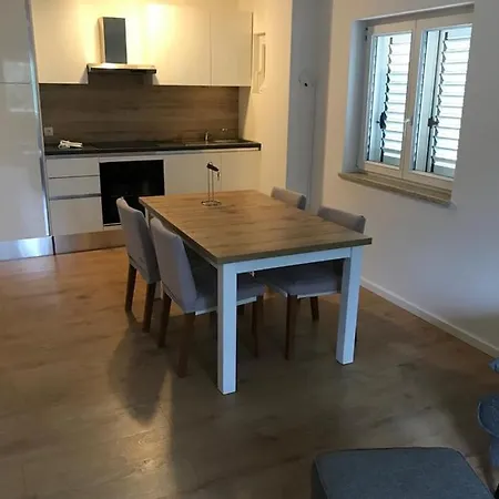 Apartment Maestral